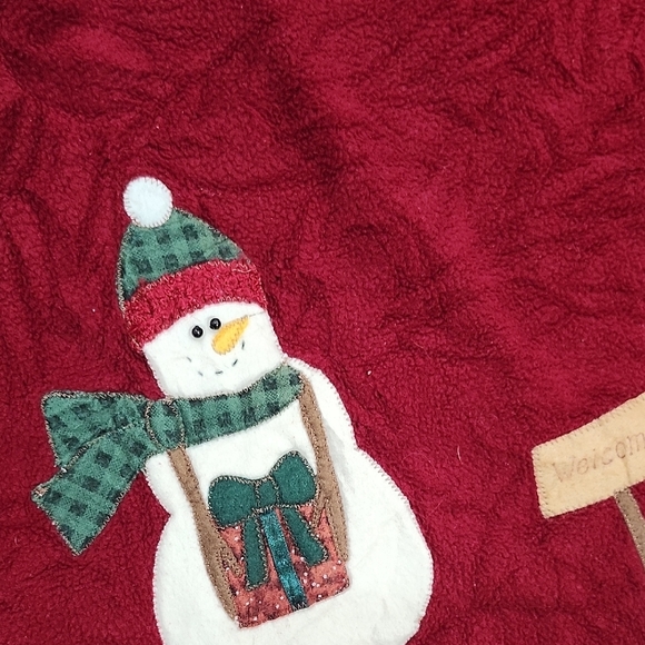 Vintage Tapete to Place Under a Handmade Christmas Tree - Picture 5 of 12